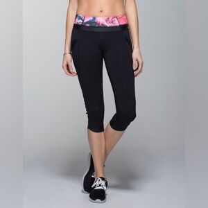 Lululemon Chase Me Crop II